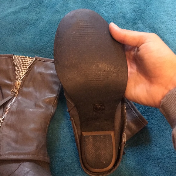 Booties - Picture 2 of 4